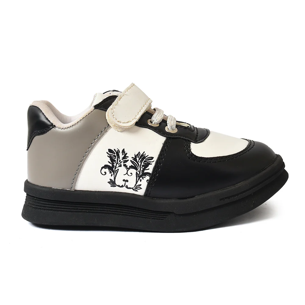 Kids Casual Shoes - Image 3
