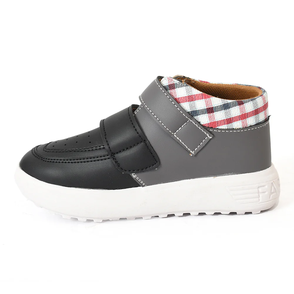 Kids Casual Shoes - Image 3