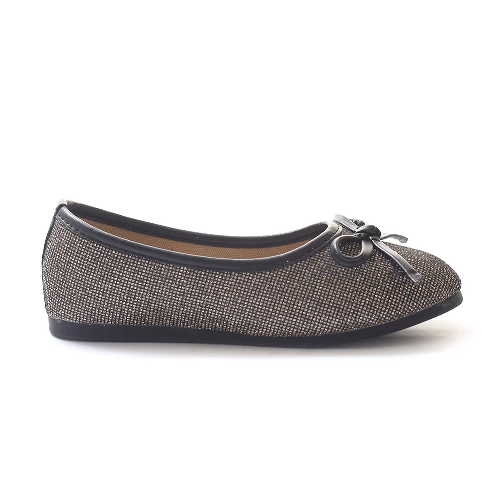 Girls Casual Pumps - Image 3