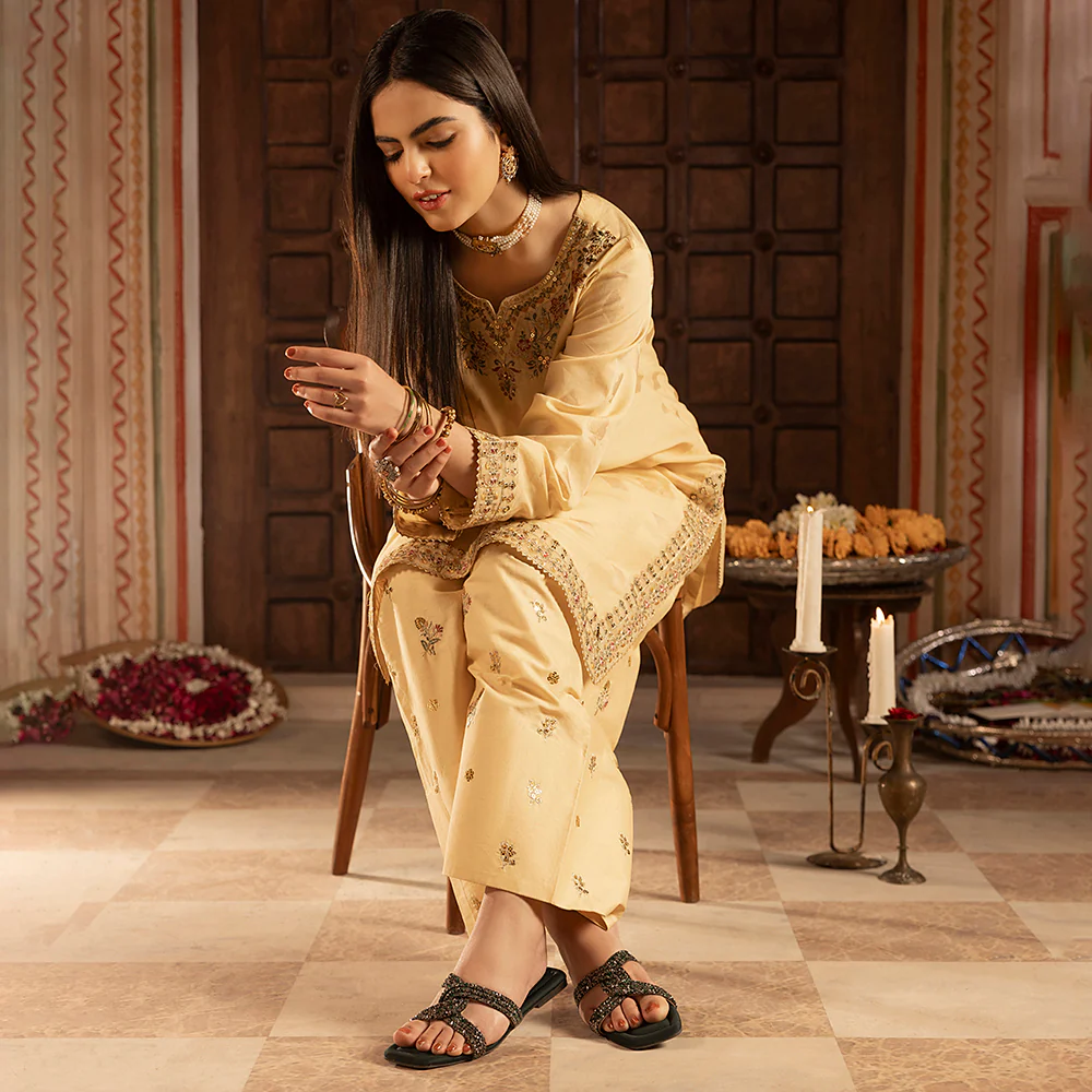 Fancy Flat Slipper - Image 4
