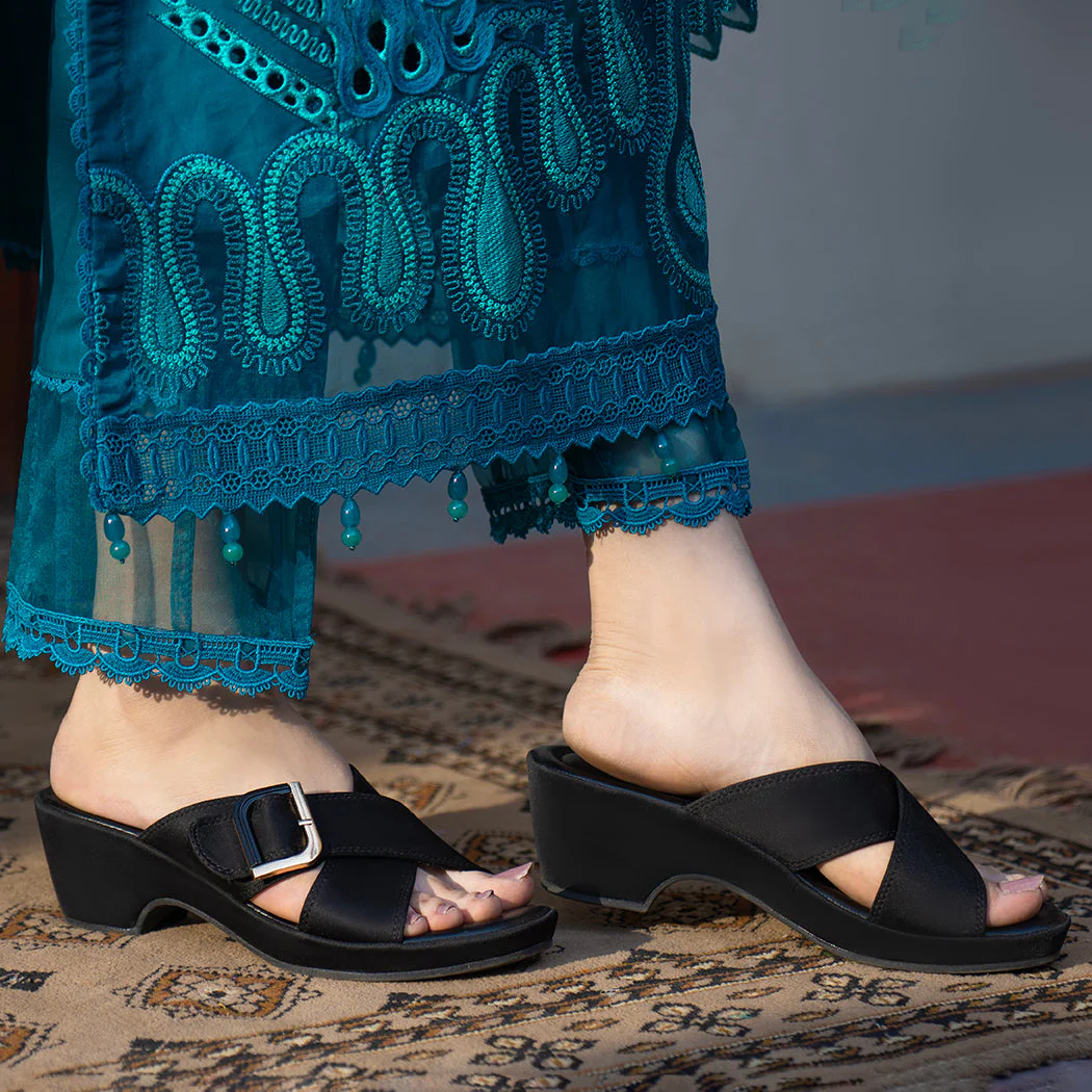 Casual Wedge Slippers - Image 10