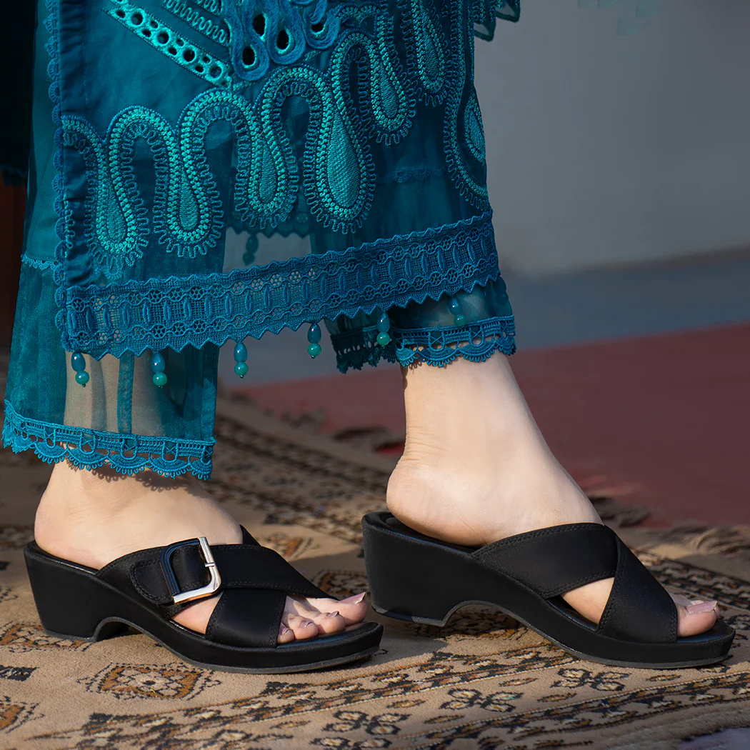 Casual Wedge Slippers - Image 2