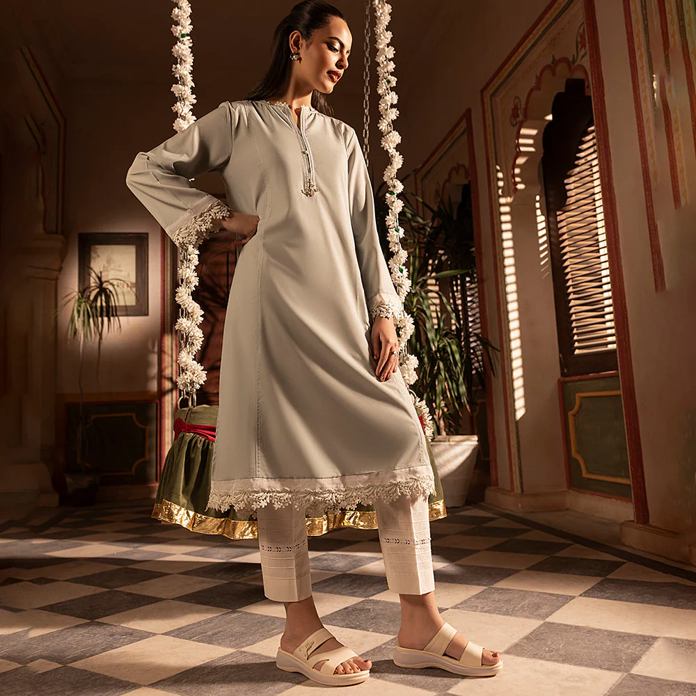 Casual PU Slipper - Image 13