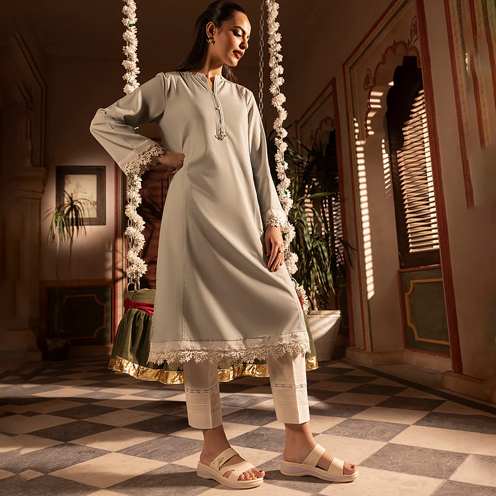 Casual PU Slipper - Image 4
