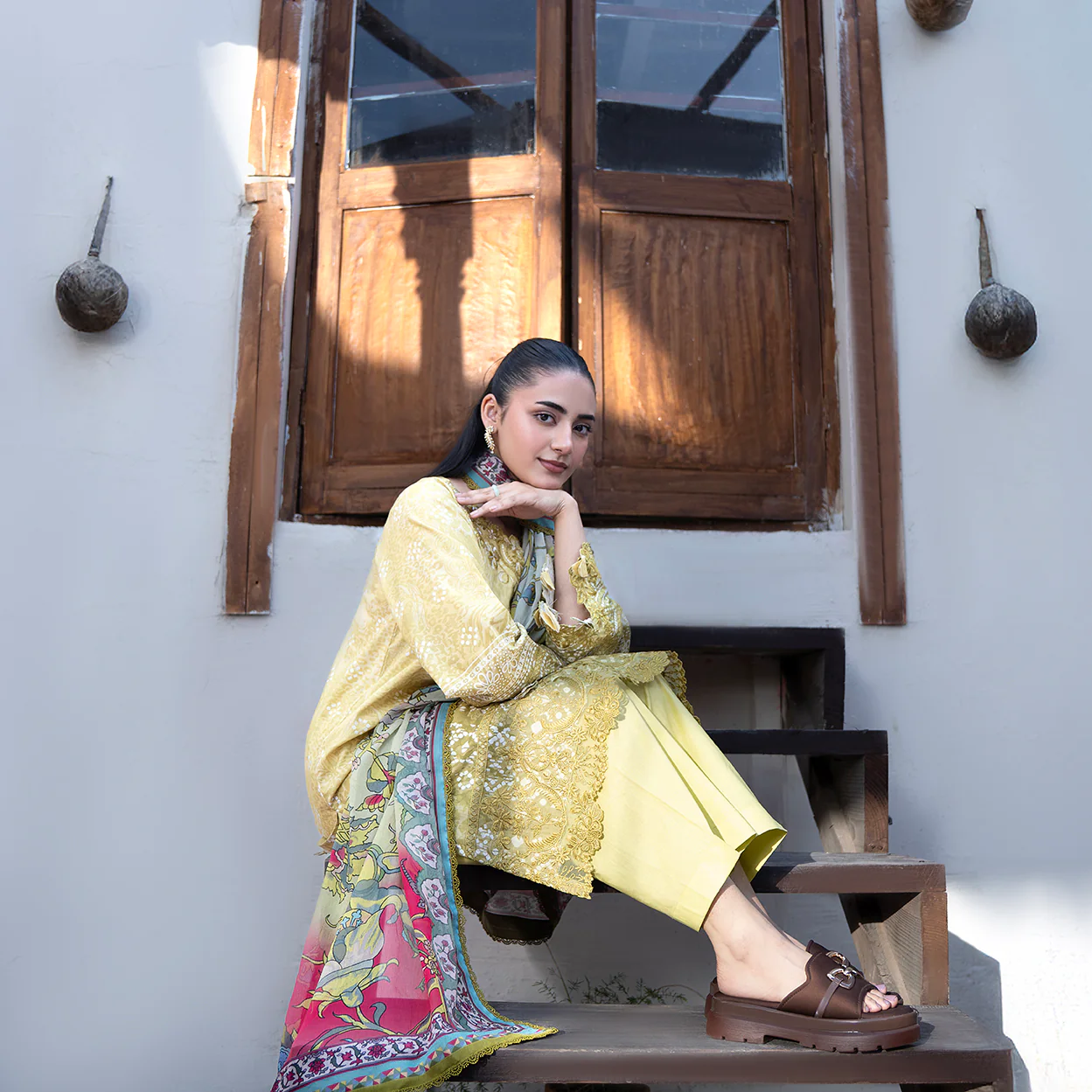 Casual PU Slipper - Image 2