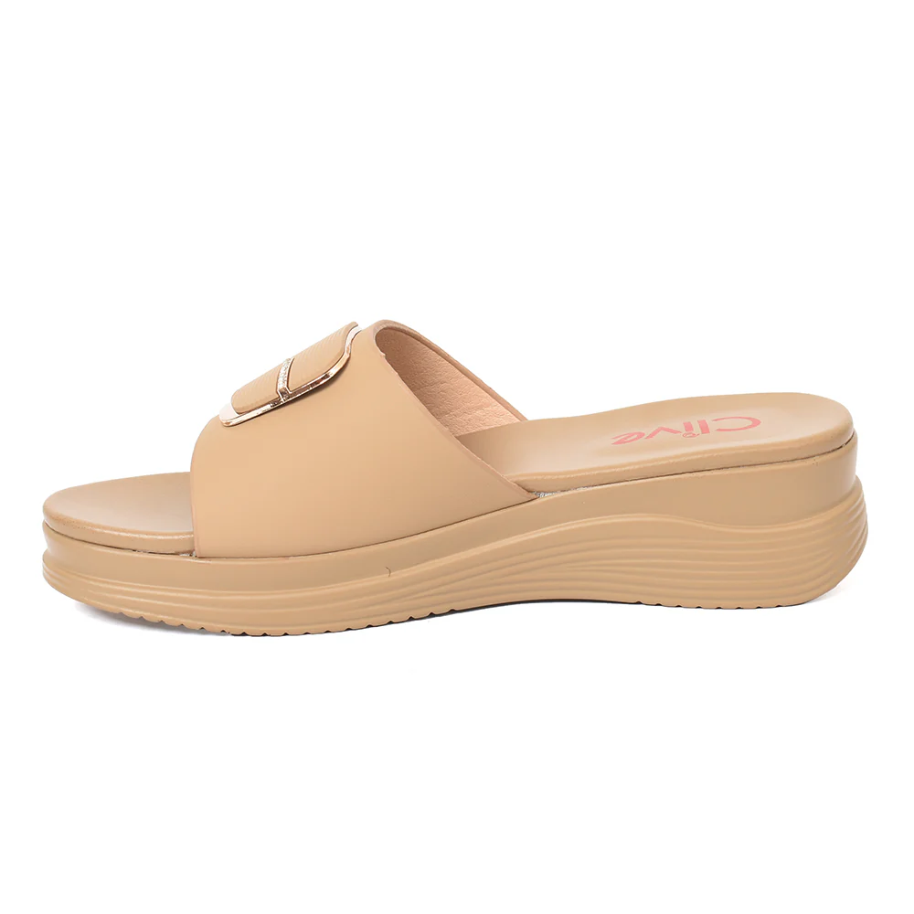 Casual PU Slipper - Image 4
