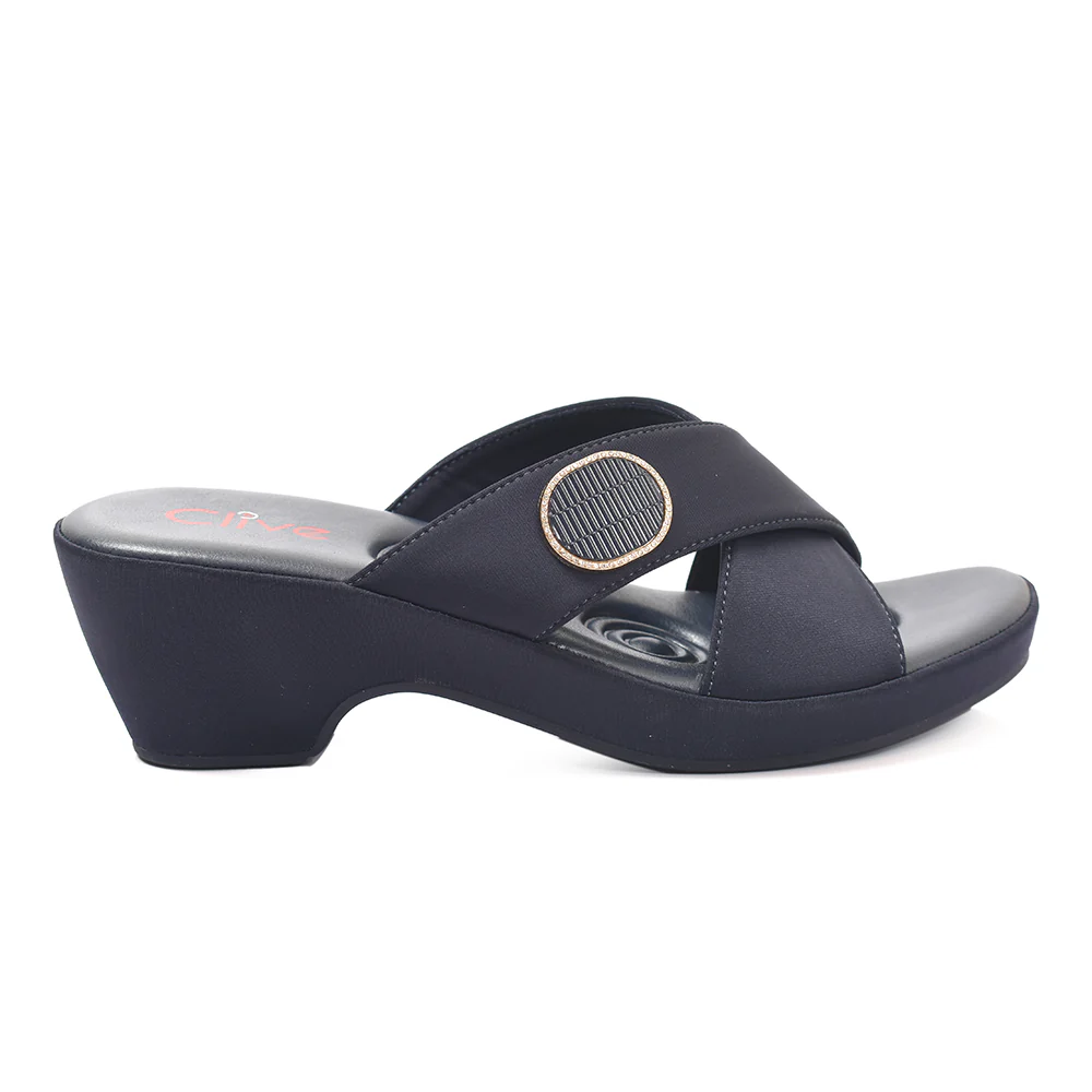 Casual PU Slipper - Image 3