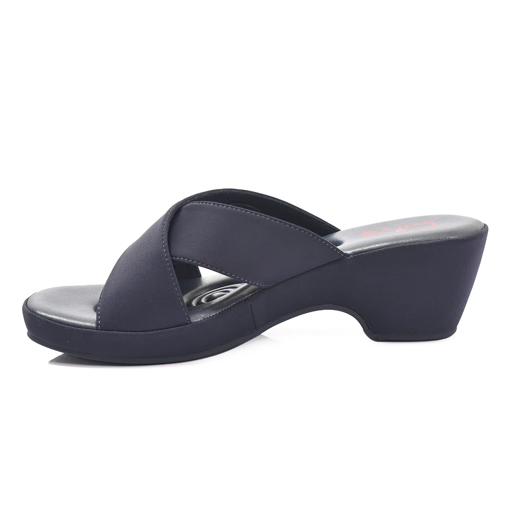 Casual PU Slipper - Image 4