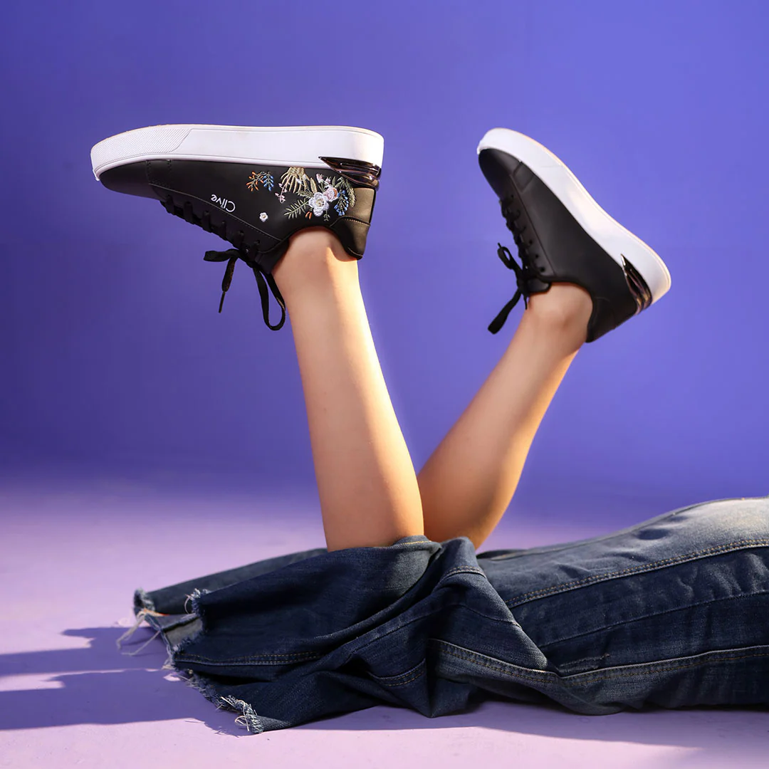 Casual Sneaker - Image 3