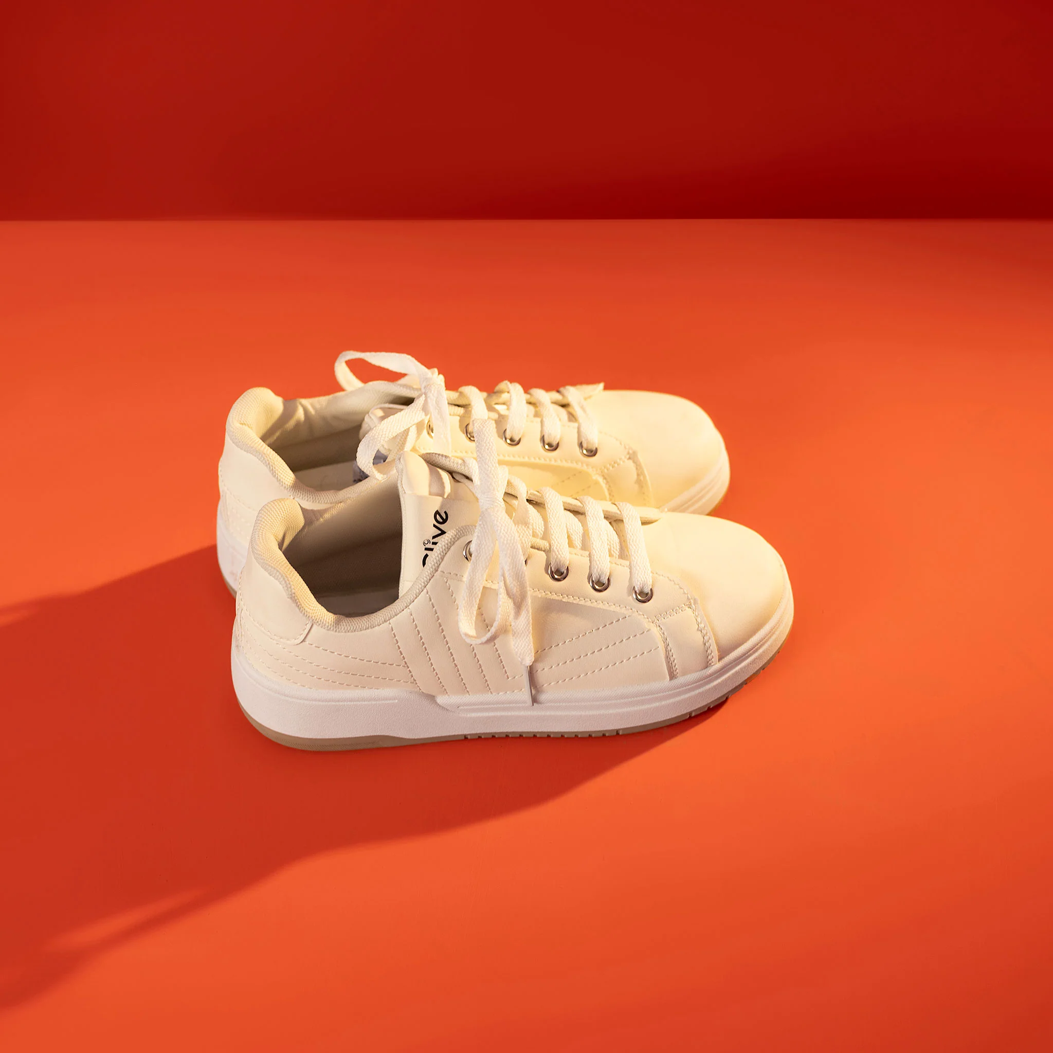 Casual Sneaker - Image 3
