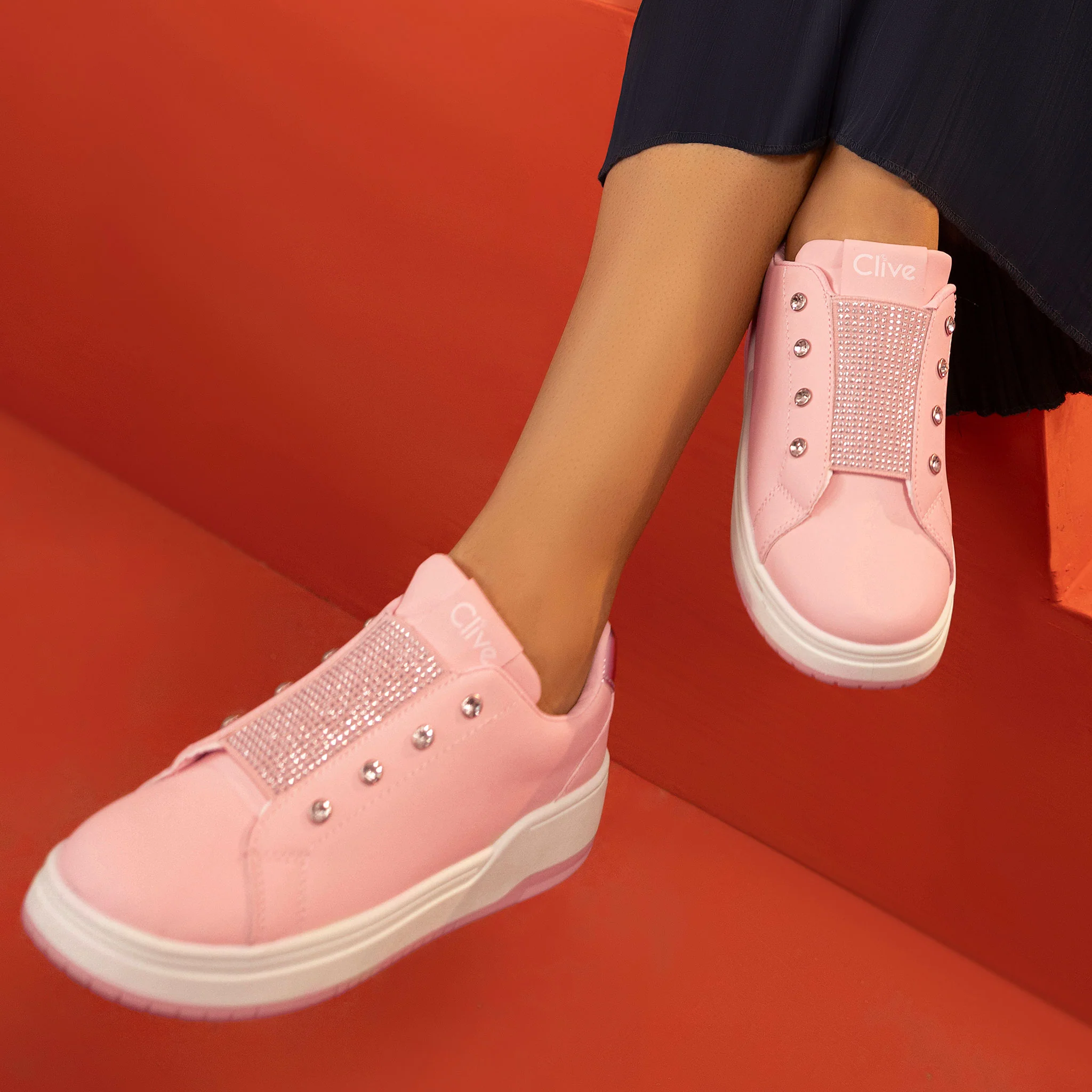 Casual Sneaker - Image 2