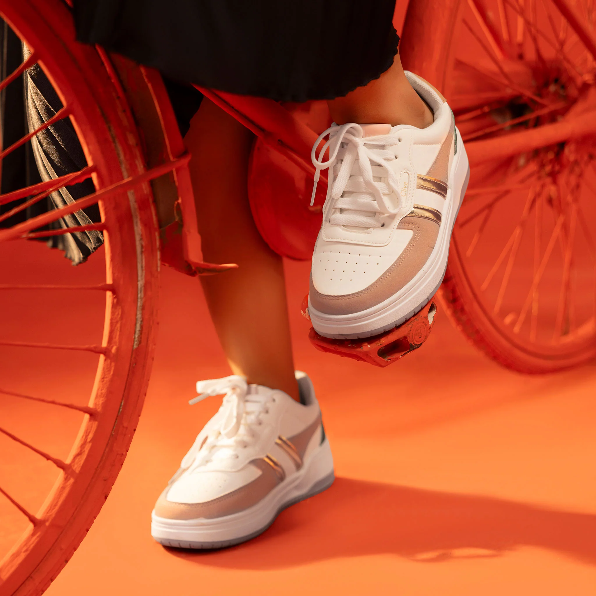 Casual Sneaker - Image 2