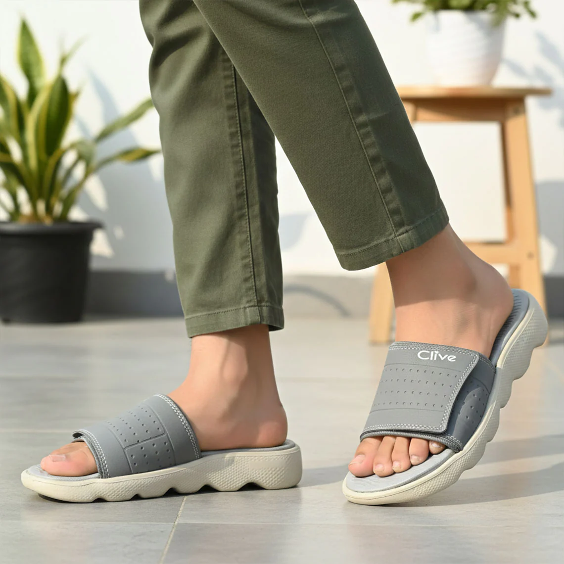 Casual Slipper - Image 2