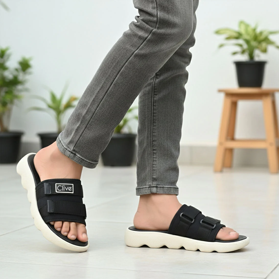 Casual Slipper - Image 2